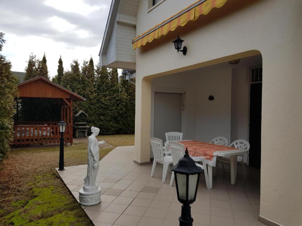 Reginavendeghaz Balatonmariafurdo Exterior foto